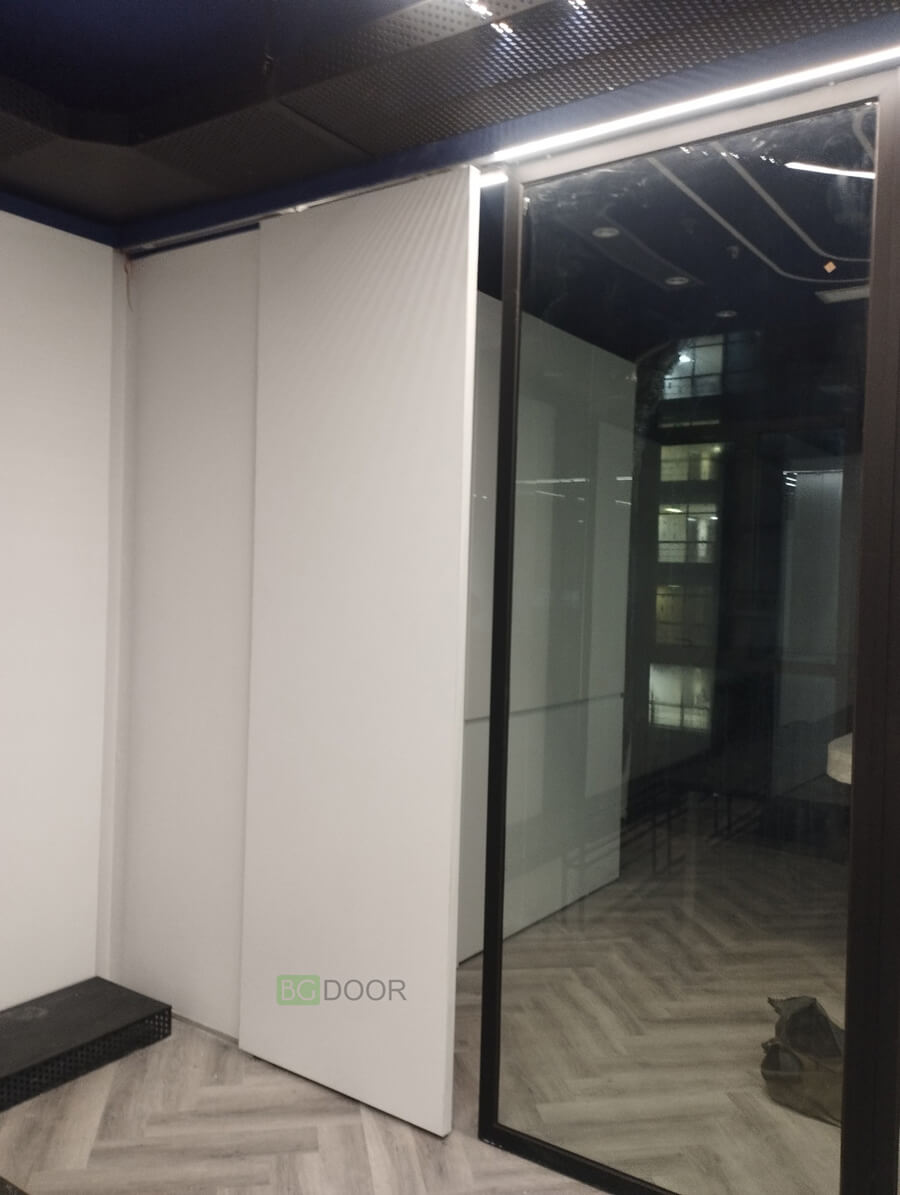 Cửa lùa vượt khổ 2700mm thi công tại tòa nhà Trường Thịnh Hà Nội